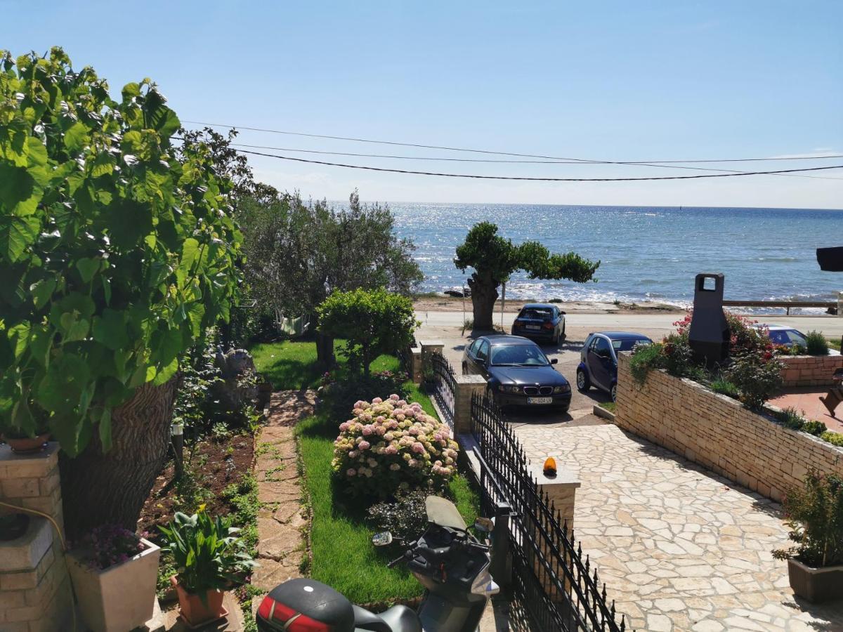 App Maria 1 Apartman Zambratija Kültér fotó