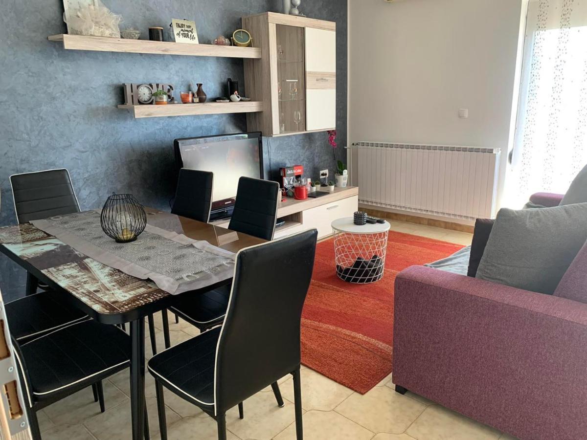 App Maria 1 Apartman Zambratija Kültér fotó